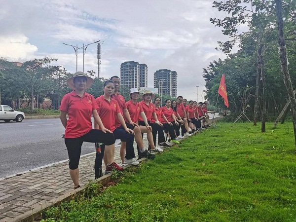 喜有沃不銹鋼管廠家團隊