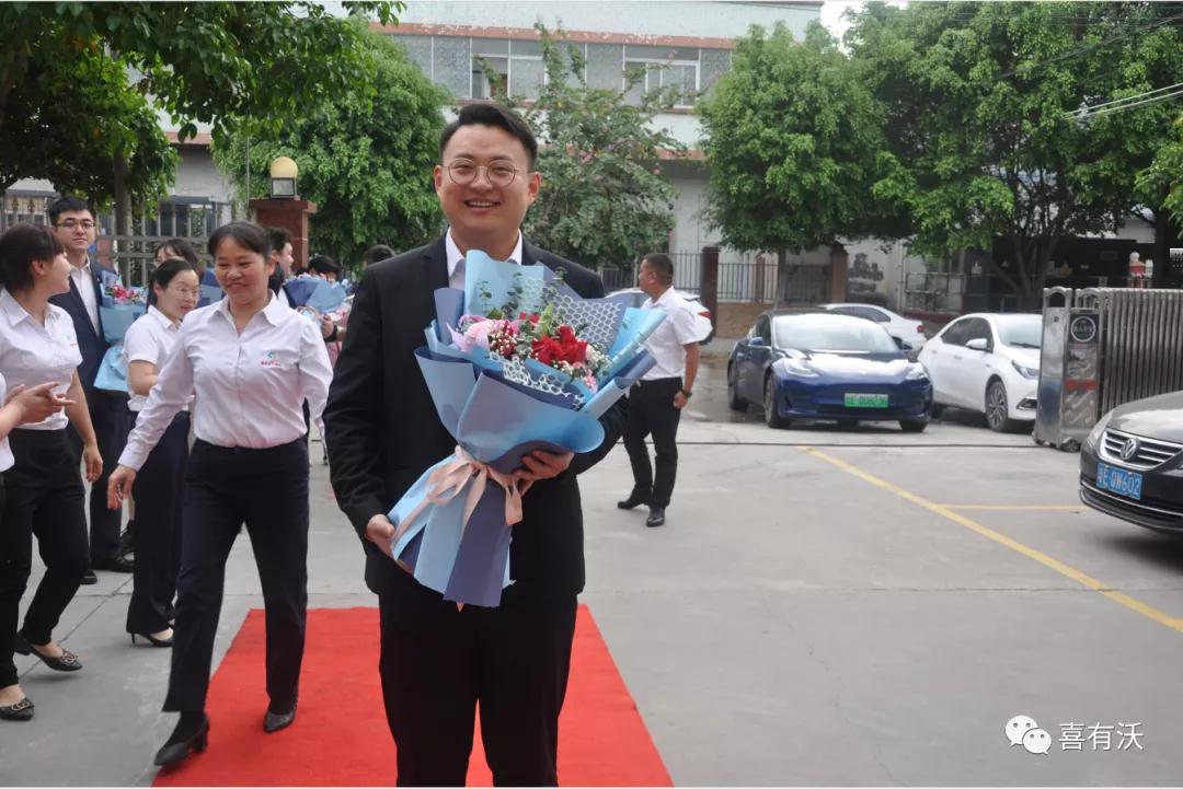 鄭聲遠總經理及精英團隊蒞臨喜有沃不銹鋼參觀指導