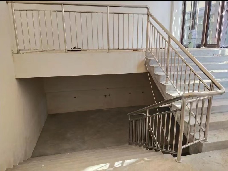 小區不銹鋼欄桿