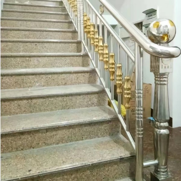 圓管不銹鋼樓梯扶手 圓管不銹鋼樓梯扶手